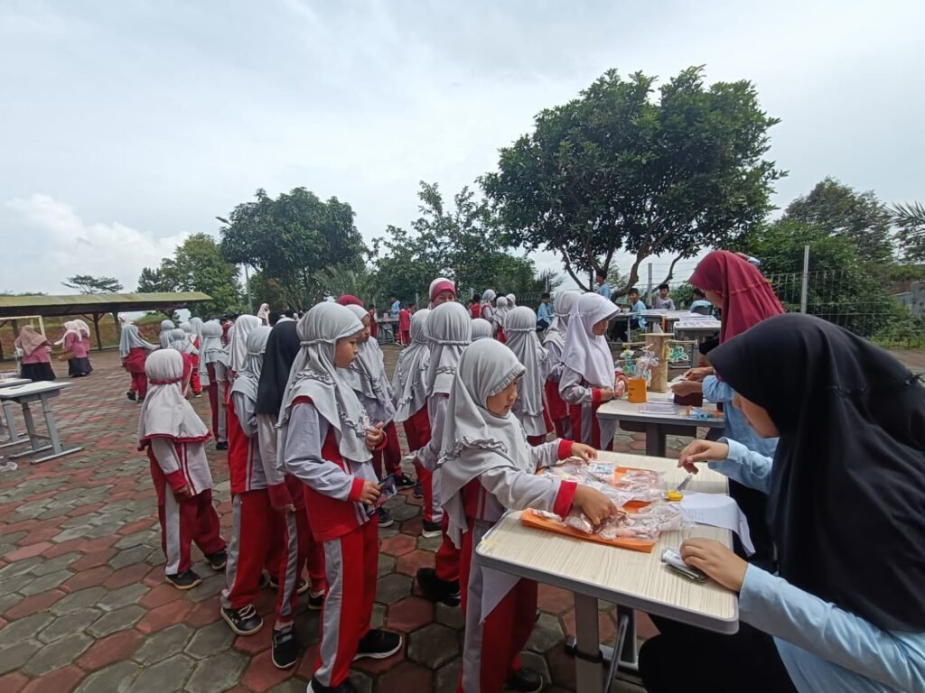 Market Day: Menanamkan Kejujuran Berdagang dan Kecerdasan Berbisnis Siswa