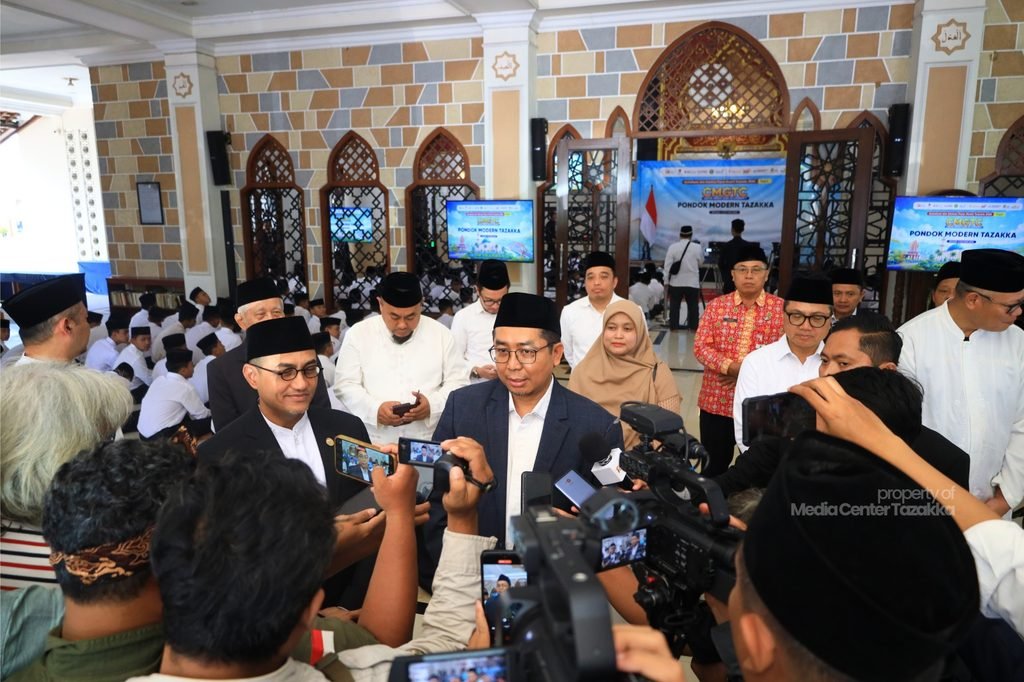 Pimpinan Tazakka Soroti Pentingnya Literasi Keuangan dan Investasi Bagi Generasi Muda