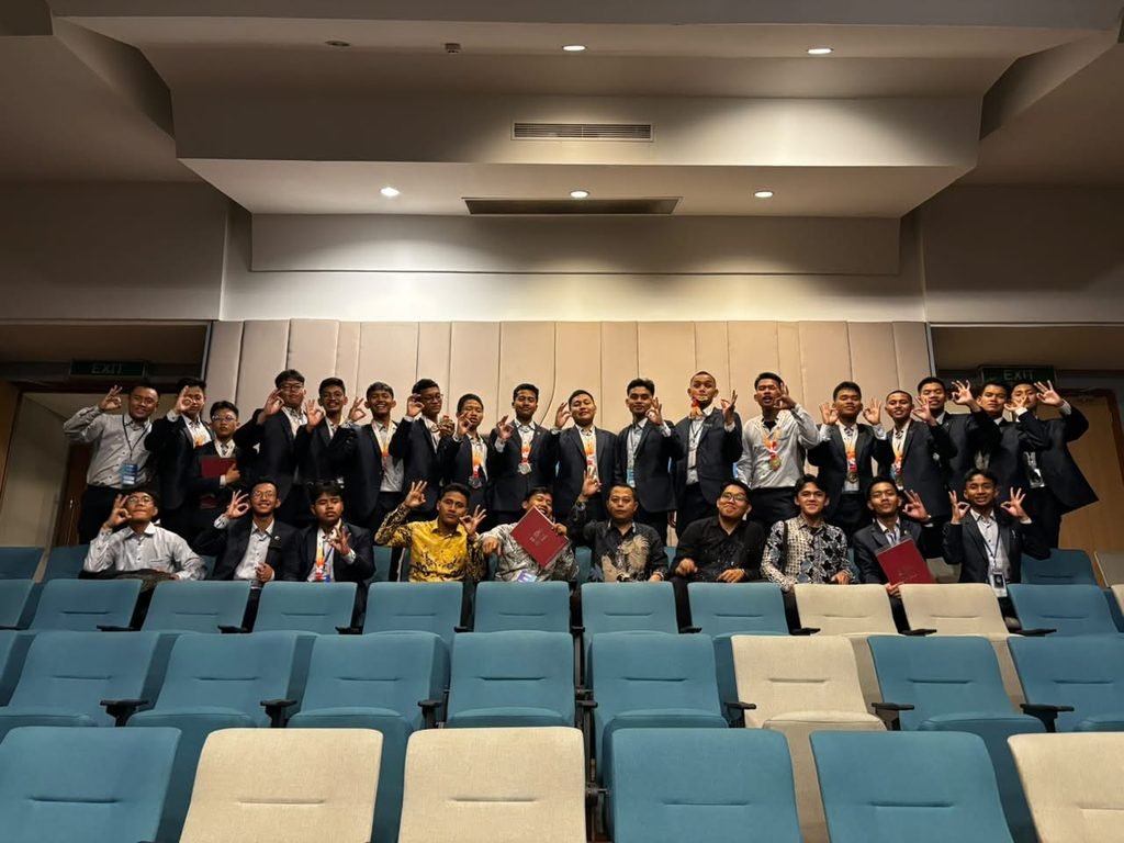 Santri Pondok Modern Tazakka Raih 2 Emas dan 2 Perak di International Science and Invention Fair (ISIF) 2026